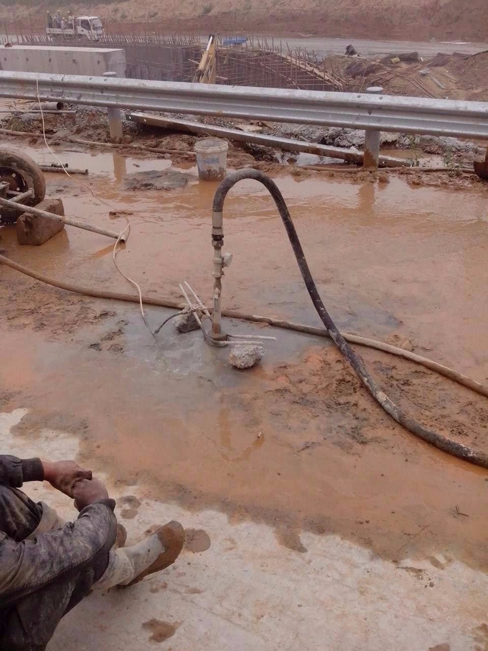 岳麓路基压密注浆